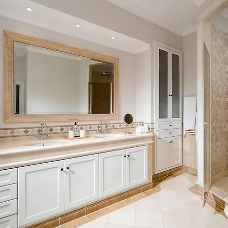 4br With Private Pool In - What'app - 0049-1521-4658-810 - For Reservations! *
