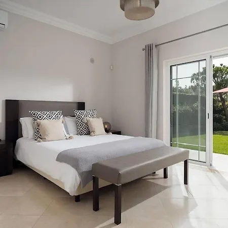 Villa 4br With Private Pool In - What'app - 0049-1521-4658-810 - For Reservations! Faro