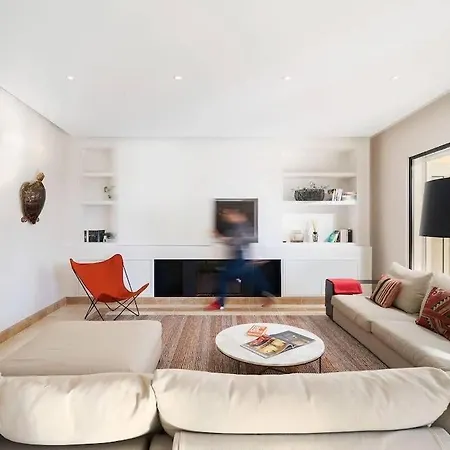 Villa 4br With Private Pool In - What'app - 0049-1521-4658-810 - For Reservations! *